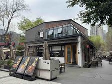着急,铁像寺水街小独栋出售,年收45万,带200平外摆,证齐