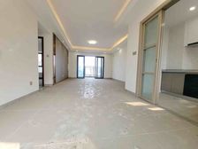 城芯海逸峰璟中高层136.56方大四房视野开阔即刻入主