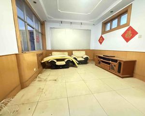 七中 中华大街 市人大家属院 纯二楼 老证 带储间 可停车