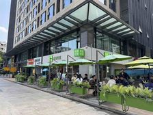市中心,带平外摆(奈雪的茶)年收22万!当天拿证,包税