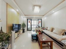 绿地开发商,品质小区,精装三房,看房方便