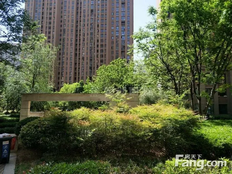 南 建业高尔夫花园 3室3厅