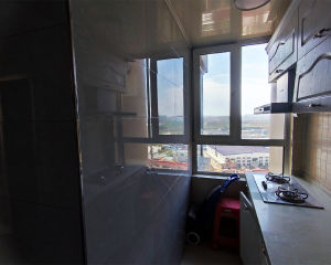 泰荣湾2室2厅 正南 精装修 高层采光好 满5年