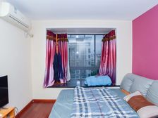 金沙嘉年华3室2厅2卫1阳台南7/12层