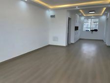 浦发绿城三房,精装修,南北通透,满五税少,看房随时诚售!