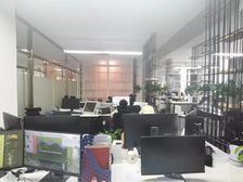 联合社区西区 450方 带装修间隔 即租即用