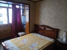 降价了只要155万,艾南小区,1室1厅1卫,多层五楼,采光好