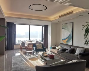 姚江湾5室2厅3卫南朝向1000.0万元/套出售