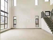 北辰红橡墅 双拼别墅 占地大 位置好 落地窗 好逛好 5间房