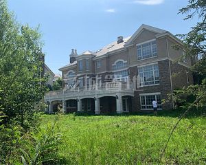 北京壹号庄园 科技城旁 临老河湾 6间卧室 8米挑空客厅