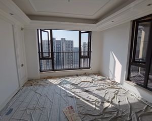 欢乐海岸一期 188平4室2厅 南 精装