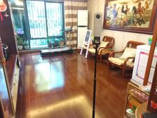 小区居住环境成熟,前后无遮挡,,得房率高 带花园