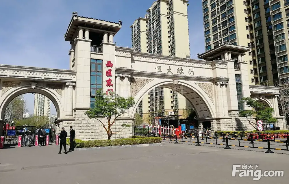 出售恒大绿洲 精装修 好楼层 看房方便,太原小店康宁街太原恒大绿洲