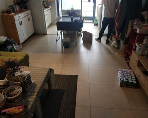 翡翠湾2室1厅1卫北朝向65.0万元/套出售