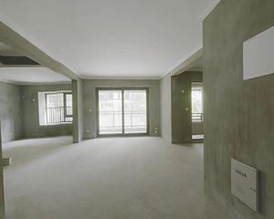 保利印江南二期3室2厅2卫南朝向400.0万元/套出售