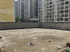 速看!送200平大露台! 华凯大院 有车位