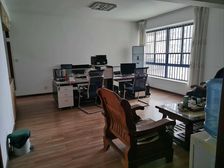 南湖国际广场4室2厅精装修