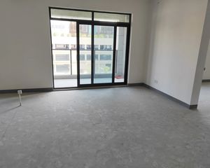 中国铁建青秀澜湾4室2厅2卫南朝向550.0万元/套出售