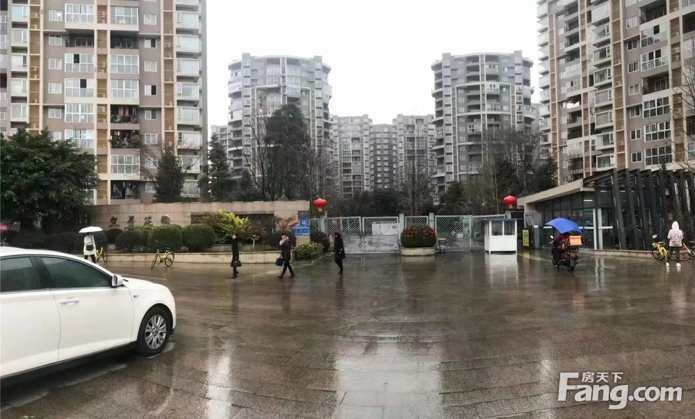 精装 套三单卫 满五年 带车位 朝南 优质得很,成都双流航空港文星花园