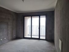 保利建业香槟国际,边户三居室,可直观隋唐植物园,随时看房