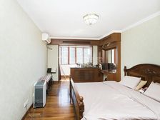 经典四居室,位置好,不临街,采光好,南北通透