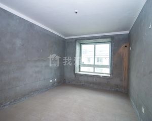 富强二区顶加阁楼楼幢位置好精装自住带大露台