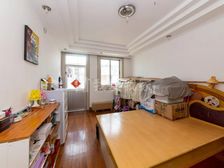 南门一村,化工新村,可做阁楼,实验书包,随时可看