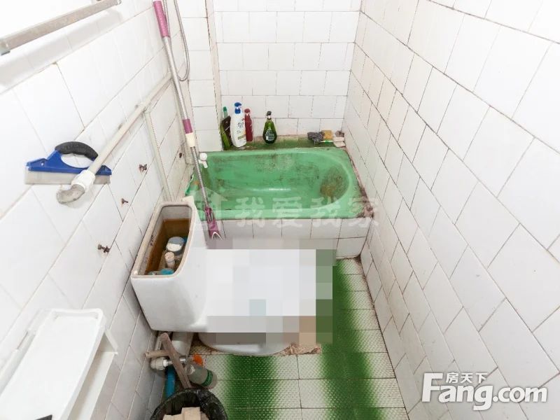 护城河畔振华中学一墙之隔二郎巷带城小学