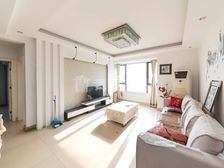 康桥花园,中上边户,中上楼层,陆慕天虹,诚心出售,轻轨旁边。