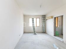 新上必看好房,南北通透大四房,业主急卖!随时看房!紧邻小外滩