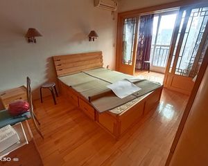 东方阁6室3厅2卫南朝向320.0万元/套出售