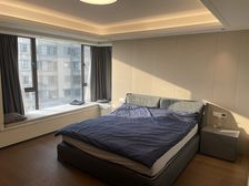 现代风格精装修,一线江景房!!