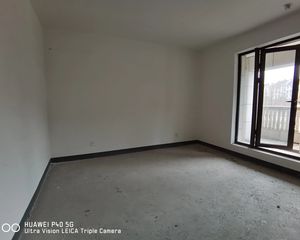 湖心别院6室3厅4卫南朝向711.0万元/套出售