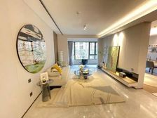 莱山区鲁商金茂,实体精装样板,现房送车位