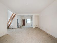 双湖高尔夫花园叠加别墅,毛坯随心装修,下叠带大院,随时看房!