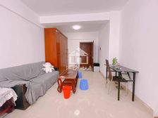 锦光花苑 1房87万