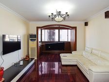 环球港旁边 诚意出售 三房性价比高 有钥匙 随时看房