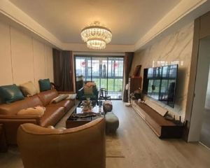 新出 杨思CBD板块 飞机大三房,送产权车位,