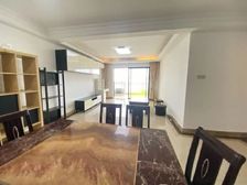 光大花园 电梯三房两卫带大阳台 一线望江 景色好