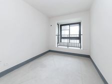 新出新城桃李郡 特价急卖 毛坯中间楼层 随时看房