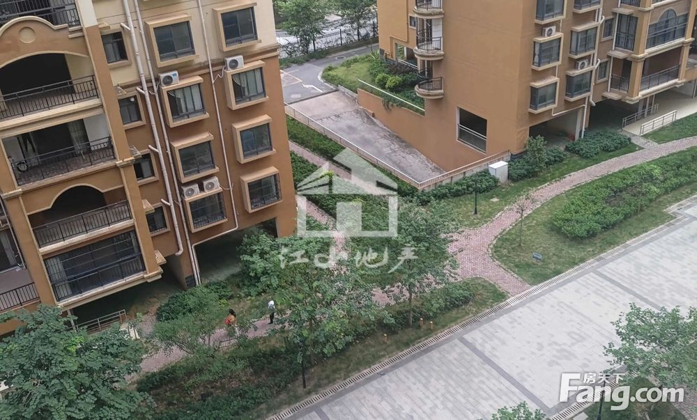 翔宇花园5房2厅200万