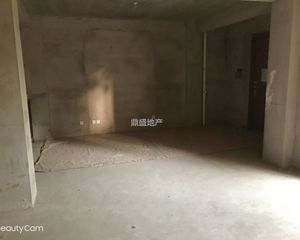 京口区长江路片区 招商北固湾一期 5房2厅3卫1阳