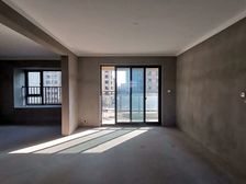 绿地观堂3室2厅2卫南朝向280.0万元/套出售