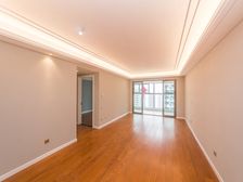 九洲玺 博小24中本部 收佣6999元 D区富人 可看可谈