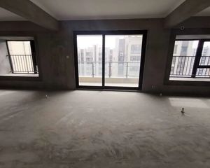 碧桂园碧玥府3室2厅2卫南朝向235.0万元/套出售