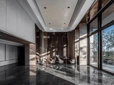 江北嘴头牌一线看江大平层、奢华全玻璃幕墙外立面、全套房设计