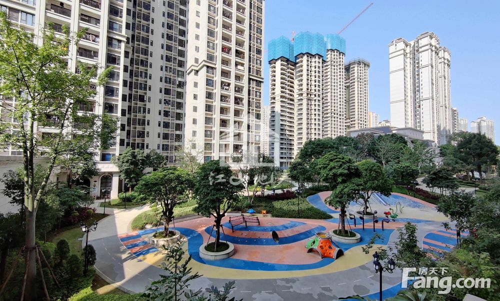 盛科城小区5房2厅208万