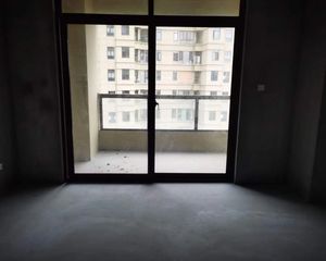 恒厚东城阳光3室1厅1卫南朝向260.0万元/套出售