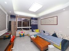 单价低!龙湖香醍漫步南区 4室2厅 精装修保养好 中层采光好