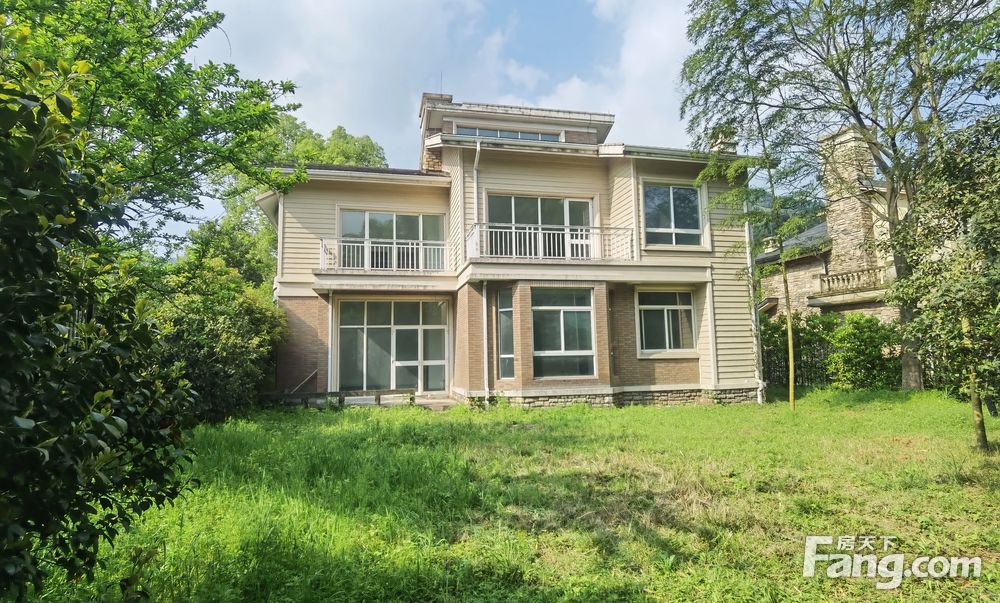 富春山居精致毛坯别墅花园集中向南500平南北通透看房方便